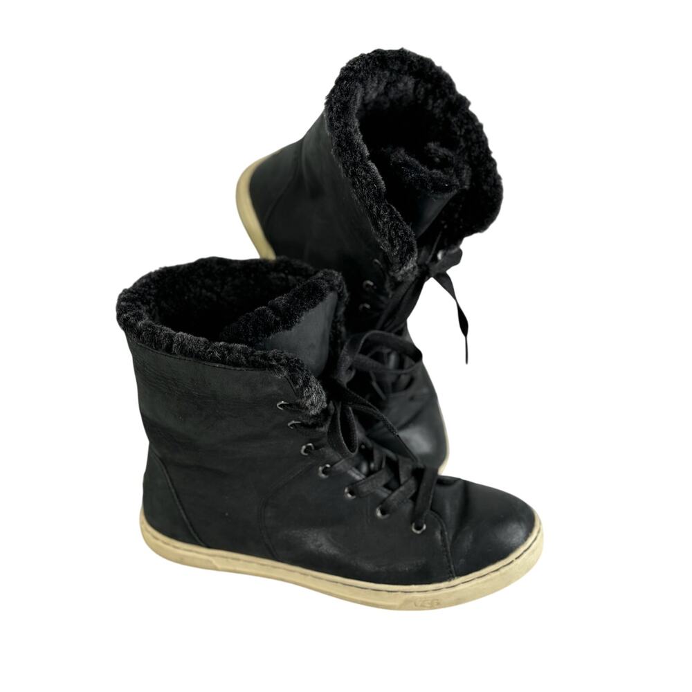 UGG Black Croft Luxe Quilt Shearling-Lined Boots, Women's Size 9 Style 1013908